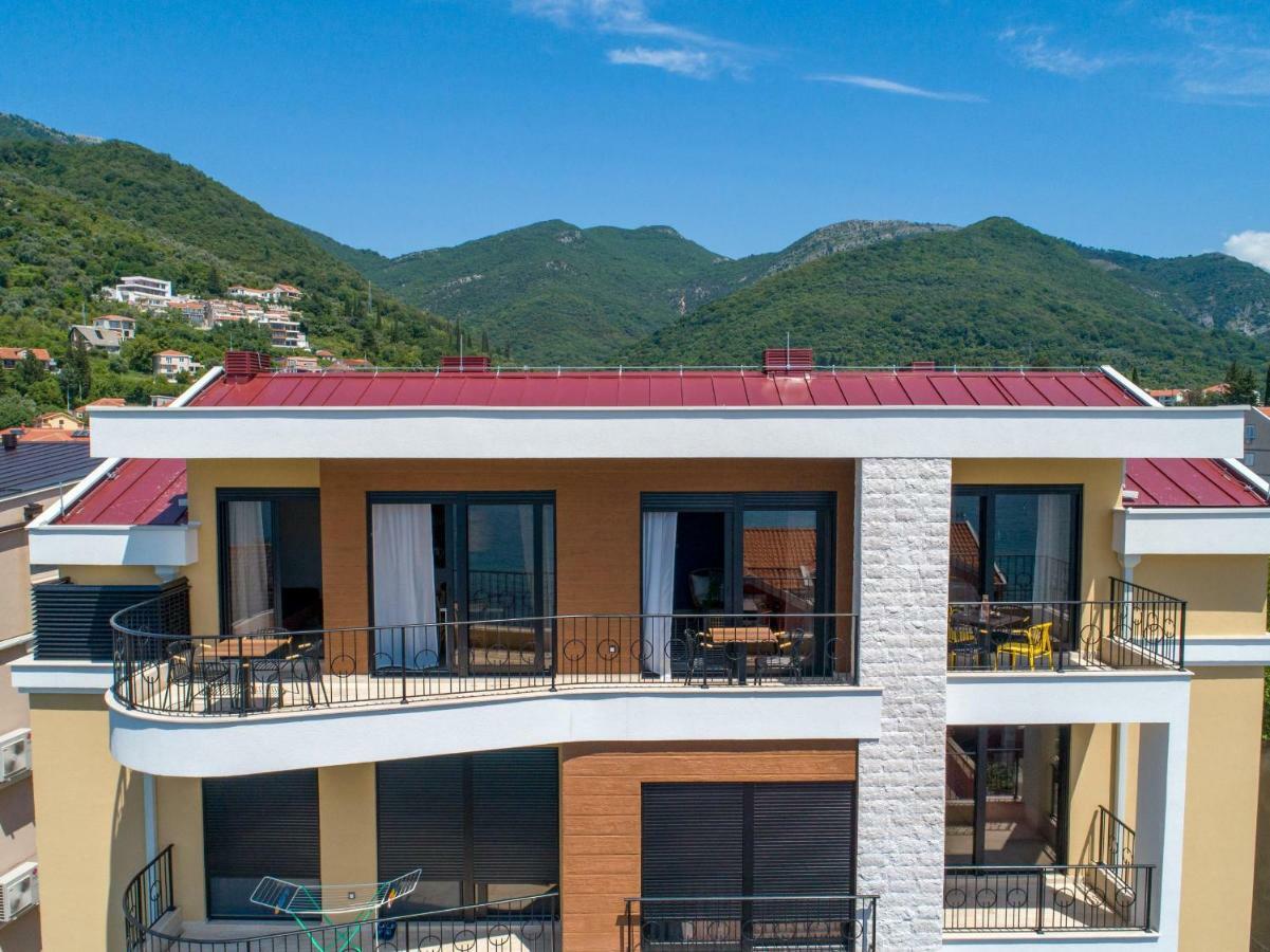 Sealine Apartments A1 Tivat Extérieur photo