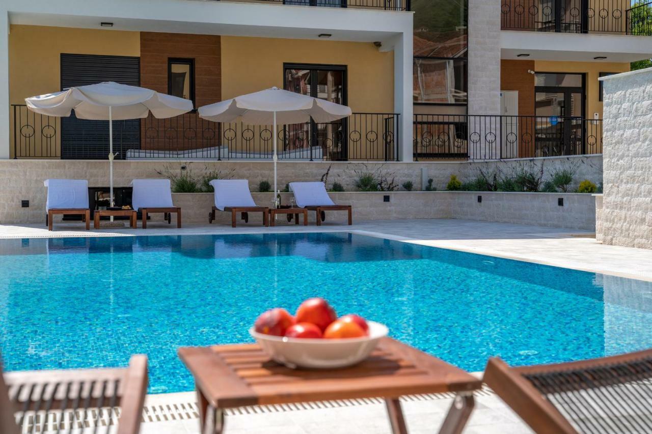 Sealine Apartments A1 Tivat Extérieur photo