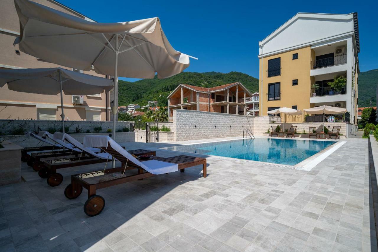 Sealine Apartments A1 Tivat Extérieur photo